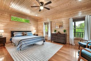 Spacious Smoky Mtn Retreat - Game Room & Jacuzzi - Sevierville - 5