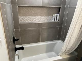 Welcome to the Guest House close to 5th Ave and Beach - Naples - 8