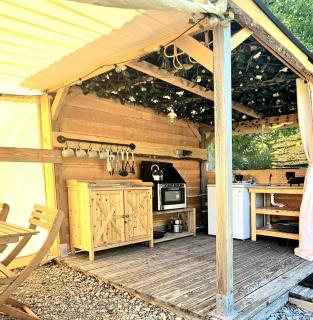 Lotus Belle Tipi at Le Ranch Camping et Glamping - Madranges - 8