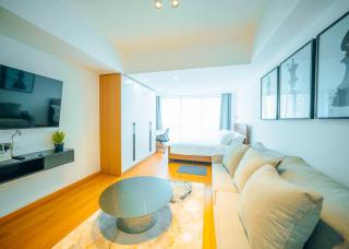 Serene Solace Stylish Studio with Pool and Gym - Nairobi - 1