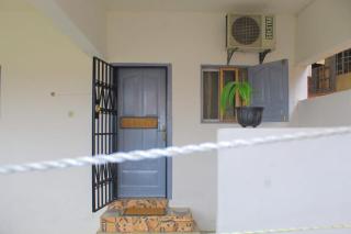 Le Refuge - Libreville - 0