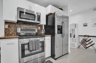 Central Stunning Villa with Heated Pool Cabana - 3