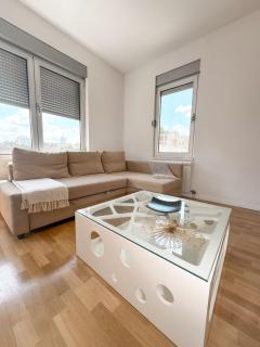 Sunny Center - Belgrado - 9