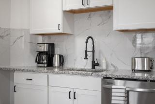 Pittsburgh Millvale Modern and Cozy 1 Bedroom Apartment with Parking - - 6