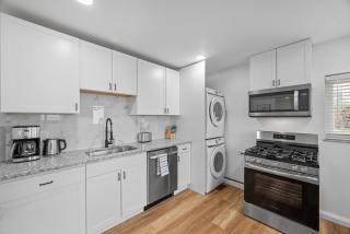 Pittsburgh Millvale Modern and Cozy 1 Bedroom Apartment with Parking - - 3