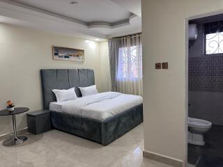 Val & Vel Luxury Home Bugolobi - 1