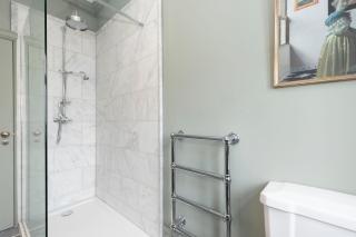 Luxury 6 Bedroom Period Home with Sauna and Gym - Cheltenham - 3