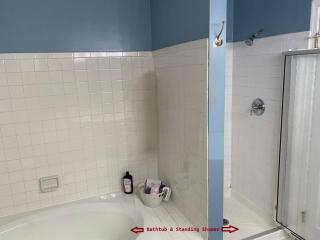 Townhouse with High Speed WiFi & Free Parking - Springfield - 5
