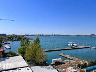 TUDORS Lake View Apartment - Mamaia - 8