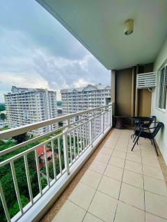 The Atherton by DMCI- 2BR FREE PARKING - Manila - 4