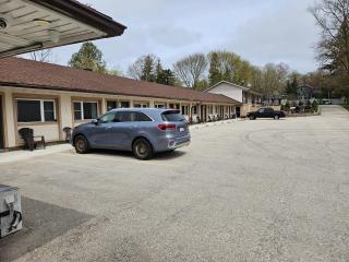 Forest Plaza Motel - Mount Forest - 6