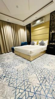 Al Rafahya Crown - Riyadh - 2