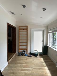 Charming two Bedroom in the Gables For Rent - 8