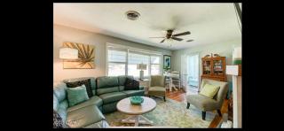 Blue River Bungalow - 4