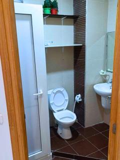 Cozy 1BR Studio in Central Ennasr, 8th Floor, Fast Wi-Fi - Ariana - 9