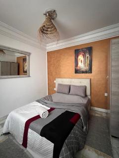 Takwa Midouni - La Marsa - 0