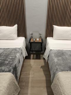 Chris Boutique Rooms - 6