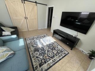 Modern Oasis 8 guests 25 min from NYC - 2