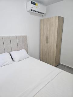 APARTAMENTO NIZA CON AIRE ACONDICIONADO Y PISCINA MUY CERCA DEL Cc MAYALES PLAZA - Valledupar - 8