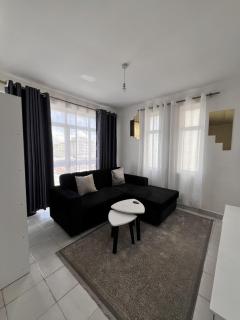 Queen Bee Apartment - Nairobi - 1