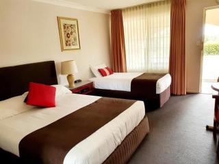 McNevins Warwick Motel - Warwick - 8