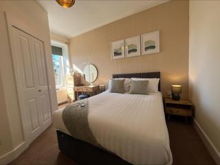 Glenroy Guest House - 4