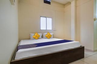 Hotel O Hotel Shivaj - Indore - 1