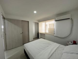 Apartamento Moderno con Piscina en el Laguito - Cartagena de Indias - 3