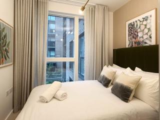 Stylish 3 bed apartment near London City Airport - North Woolwich - 2