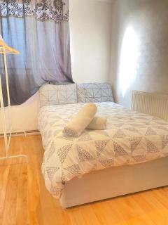 Harolds Home - London - 5