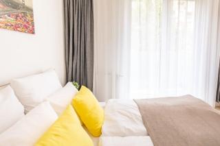 Central Modern and Sunny Apartment with Balcony - Budapest - 2