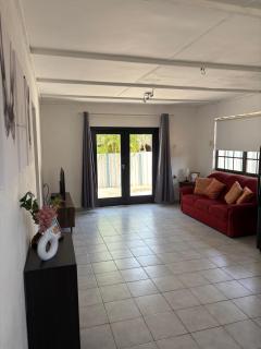 Tropical Escape - Peaceful 2BR with Nature Vibes - Willemstad - 7