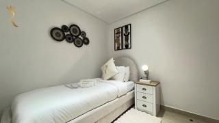 4BR Apt Waters Edge Cozy Comfort n Modern Design - Abu Dhabi - 6