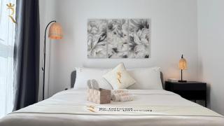 4BR Apt Waters Edge Cozy Comfort n Modern Design - Abu Dhabi - 5