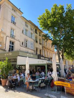 Les Precheurs Hideaway, Chic Retreat in Aix Historic Heart - 8