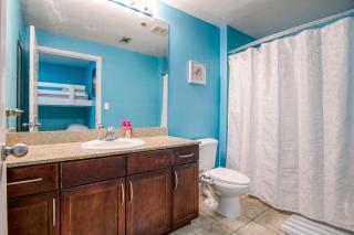 Resort Condo - 5 Pools, Hot Tub, Gym, Wi-Fi - Panama City Beach - 3