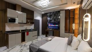 Cozy Urban Oasis, Chic Studio - Mama - 5