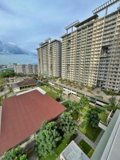 2BR Staycation Spot&Pool&Views with WIFI - 6