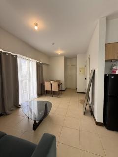 2BR Staycation Spot&Pool&Views with WIFI - 2