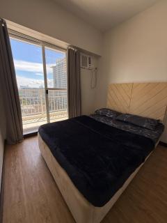 2BR Staycation Spot&Pool&Views with WIFI - 1