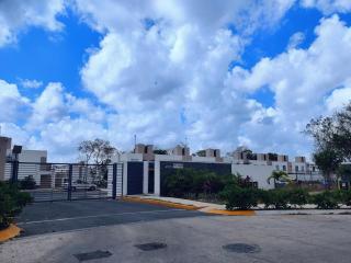 Turquoise Reflection! - Cancún - 4