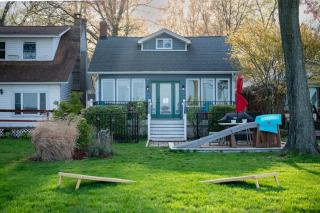 Waterfront Lux Cottage With Amazing Views Near DC - North Beach - 9