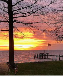 Waterfront Lux Cottage With Amazing Views Near DC - North Beach - 0
