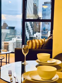 High-Rise City 1 Bed 2 Bath Retreat near Southern Cross Station - 3