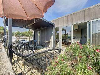 Mobil-Home Confort 6p, 3 Chambres, 2 SDB, Plage à 200m, Piscine Chauffée, Fitness, Wifi Gratuit - FR-1-361A-84 - Jullouville-les-Pins - 0