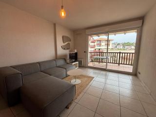 Lumineux T3 avec balcon et parking à Ciboure - FR-1-239-1120 - Ciboure - 9