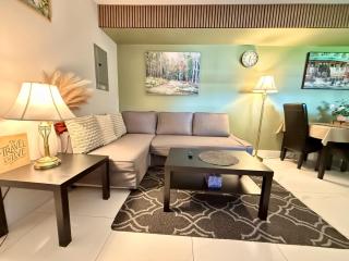 Brand New 2 Bedroom Suite in Langley Twp - Play Area, Patio & Mini Golf - Aldergrove - 6