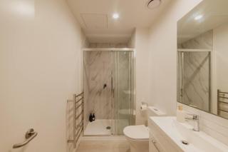 Central 1BR - Bath BBQ & Full Kitchen - Christchurch - 3