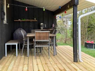Beautiful And Private Summerhouse With Terrace - Ebeltoft - 3