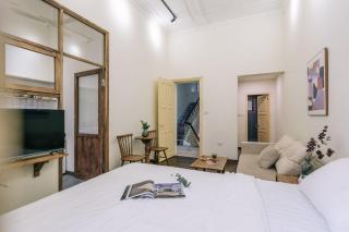 Amber Glow Apartments - Cozy Retreat Near Lake-Free Laundry - Hanoi - 8